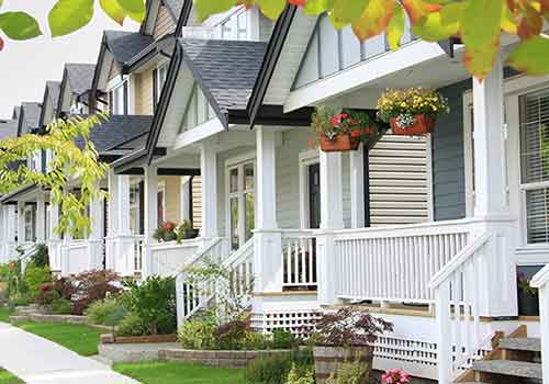 Canada bank regulator says lenders should urgently tackle risks from mortgage extensions
